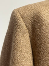Charger l'image dans la galerie, Mavest Paris manteau beige croisé à chevrons en laine Made in France