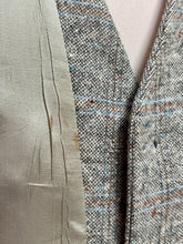 Charger l'image dans la galerie, Gilet de costume vintage en laine à carreaux fenêtre 52