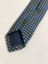 Načíst obrázek do prohlížeče Galerie, Burberry X Drake's cravate à pois en soie Made in England