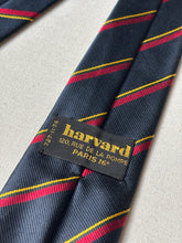 Lade das Bild in den Galerie-Viewer, Harvard cravate club marine en soie Made in France