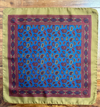 Charger l'image dans la galerie, Trio de pochettes vintage paisley en soie