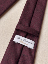 Charger l'image dans la galerie, TM Lewin by John Francomb cravate bordeaux lie de vin en laine Vitale Barberis Canonico
