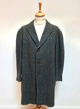 Load image into Gallery viewer, Pardessus manteau vintage en pure laine Made in France 54