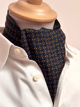 Lade das Bild in den Galerie-Viewer, Balthazar cravate ascot en soie marine à motif géométrique Made in France
