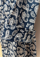 Charger l'image dans la galerie, Derek Rose X Madelios robe de chambre paisley à col châle en coton Made in England