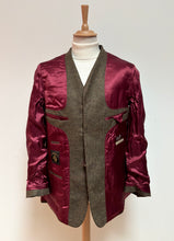 Charger l'image dans la galerie, British House X Robert Noble blazer à chevrons en laine vierge 50