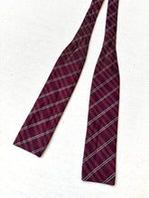 Cargar imagen en el visor de la galería, Noeud papillon vintage bordeaux en soie Made in France