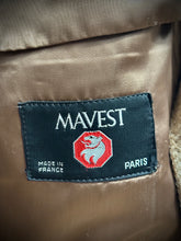 Charger l'image dans la galerie, Mavest Paris manteau beige croisé à chevrons en laine Made in France