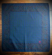 Load image into Gallery viewer, Etro Milano pochette marine vintage à pois en soie Made in Italy