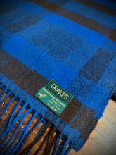 Charger l'image dans la galerie, Drake's écharpe à carreaux en laine et cachemire Made in Scotland