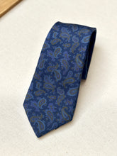 Charger l'image dans la galerie, Curling cravate paisley en soie Made in France