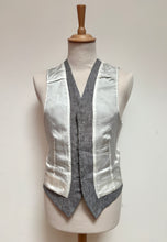 Carica l'immagine nel visualizzatore di Gallery, Suitsupply gilet Capetown en pur lin 44/S