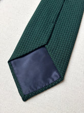 Charger l'image dans la galerie, Madelios Paris cravate verte vintage en grenadine de soie Made in Italy