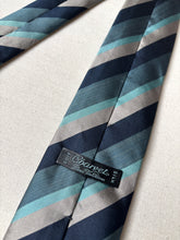 Charger l'image dans la galerie, Duo de cravates Charvet vintage en soie