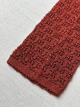 Charger l'image dans la galerie, Duo de cravates vintage en tricot de soie