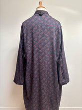 Charger l'image dans la galerie, Sambrook Witting robe de chambre paisley à col châle en pure laine Made in England