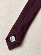 Charger l'image dans la galerie, TM Lewin by John Francomb cravate bordeaux lie de vin en laine Vitale Barberis Canonico