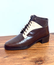 Charger l'image dans la galerie, Bottines à lacets vintage femme en cuir de veau lisse marron et crème 35 FR