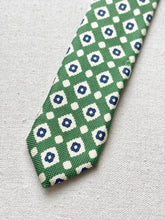 Charger l'image dans la galerie, Zanolini cravate verte en soie Made in France