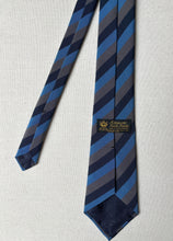 Charger l'image dans la galerie, Trio de cravates vintage en soie Atkinsons / Vivax by Sambrook Witting / Berteil