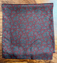 Afbeelding in Gallery-weergave laden, Vivax X Ruffatti Torino foulard paisley 100% soie Made in England