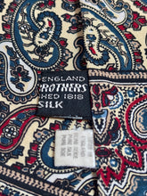 Charger l'image dans la galerie, Brooks Brothers foulard paisley 100% soie Made in England