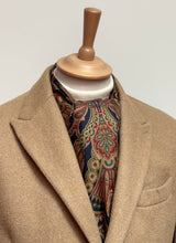 Cargar imagen en el visor de la galería, Vivax by Sambrook Witting écharpe vintage double face à motif floral en laine et soie Made in England