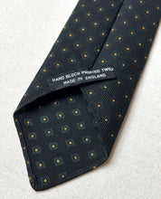 Afbeelding in Gallery-weergave laden, Al Duca d’Aosta cravate noire en laine Made in England