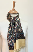 Charger l'image dans la galerie, Brooks Brothers foulard paisley 100% soie Made in England