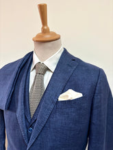 Charger l'image dans la galerie, Scapa costume bleu trois pièces 100% lin 48