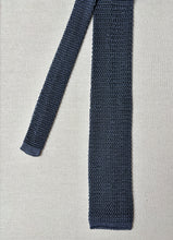 Afbeelding in Gallery-weergave laden, De Paz Bologna cravate vintage en tricot de soie Made in Italy