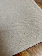 Charger l'image dans la galerie, Duggie Harmony foulard vintage double face Made in Great Britain