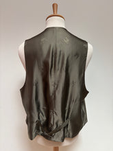 Charger l'image dans la galerie, Burberry gilet vintage tweed en pure laine vierge 58