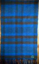 Charger l'image dans la galerie, Drake's écharpe à carreaux en laine et cachemire Made in Scotland