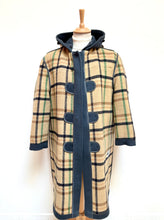 Charger l'image dans la galerie, Old England Paris manteau duffle-coat bleu en laine 54