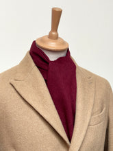 Načíst obrázek do prohlížeče Galerie, Zelená kašmírová šála Sulka vyrobená ve Skotsku