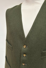 Lade das Bild in den Galerie-Viewer, Gurteen Esquire gilet de costume vert en pure laine vierge 56