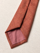 Lade das Bild in den Galerie-Viewer, TM Lewin by John Francomb cravate orange rouille en laine Vitale Barberis Canonico