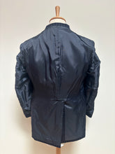 Charger l'image dans la galerie, Costume à rayures vintage trois pièces en pure laine peignée 48/M