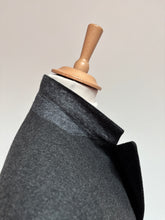 Charger l'image dans la galerie, Costume croisé gris anthracite en flanelle de laine 50/52