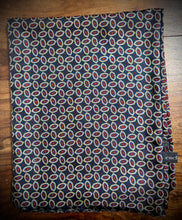 Charger l'image dans la galerie, Cacharel écharpe double face en laine et soie Made in Italy