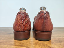 Charger l'image dans la galerie, Carmina mocassins femme en cuir de lézard cognac 6 UK/39,5 FR