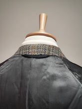 Charger l'image dans la galerie, Manteau vintage en drap de laine à carreaux 48/M