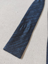 Charger l'image dans la galerie, Duo de noeuds papillon en soie vintage