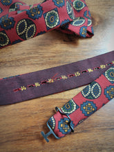 Afbeelding in Gallery-weergave laden, Old England Club Collection X Charles Hill nœud papillon en soie Made in England