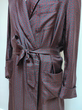 Charger l'image dans la galerie, Garmann robe de chambre vintage à col châle en pure soie 48