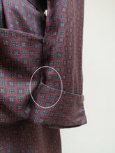 Charger l'image dans la galerie, Garmann robe de chambre vintage à col châle en pure soie 48