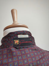 Charger l'image dans la galerie, Garmann robe de chambre vintage à col châle en pure soie 48