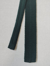 Charger l'image dans la galerie, Trio de cravates vintage en laine