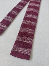 Lade das Bild in den Galerie-Viewer, Cerruti Paris cravate tricot bordeaux en pur coton Made in Italy
